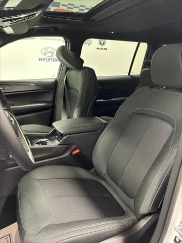 2026 Jeep Grand Cherokee L Altitude 4x4