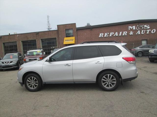 2014 Nissan Pathfinder S