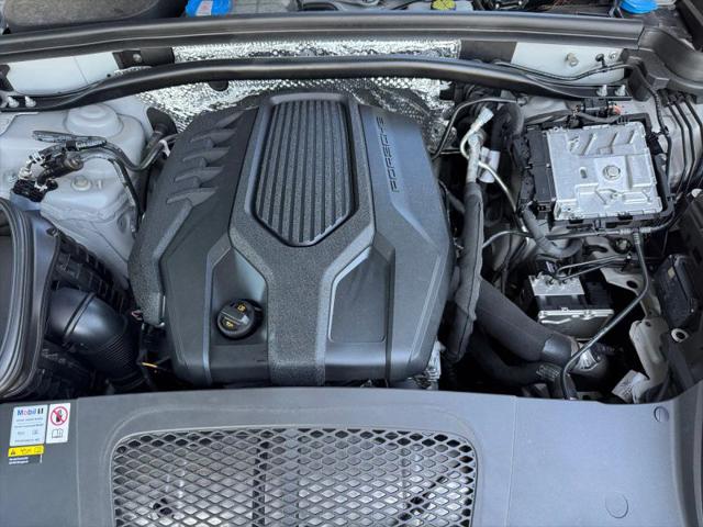 2023 Porsche Macan T