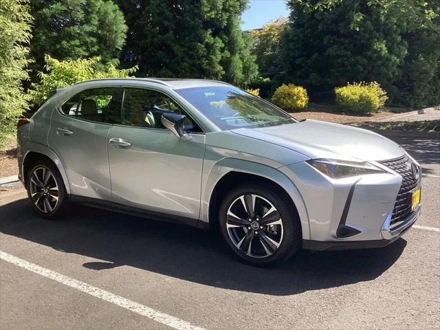 2025 Lexus 300 Premium