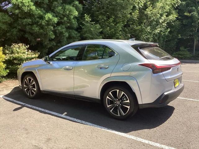 2025 Lexus 300 Premium
