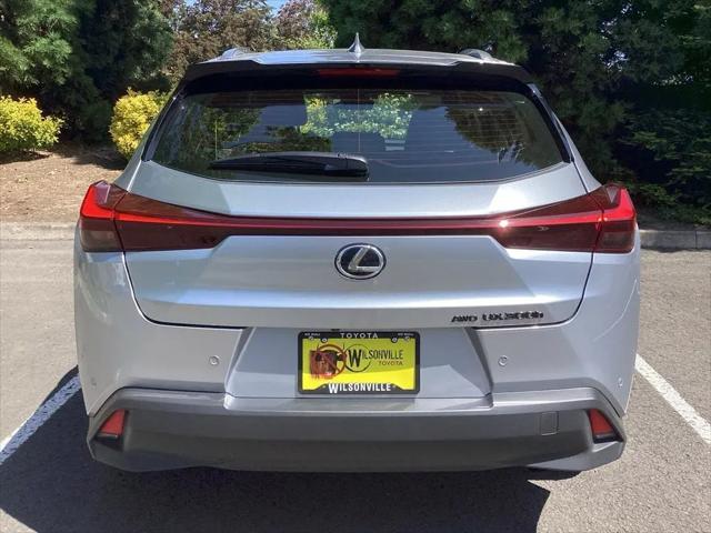 2025 Lexus 300 Premium