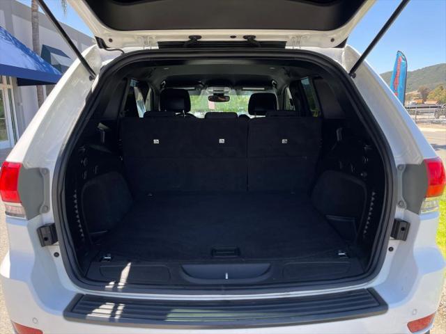 2017 Jeep Grand Cherokee Laredo 4x2