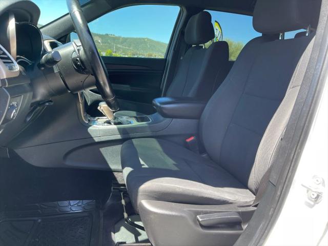 2017 Jeep Grand Cherokee Laredo 4x2