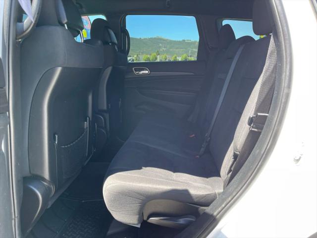 2017 Jeep Grand Cherokee Laredo 4x2