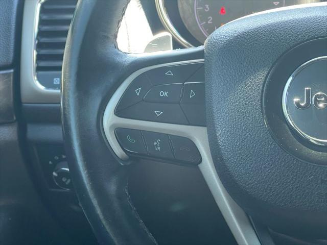 2017 Jeep Grand Cherokee Laredo 4x2