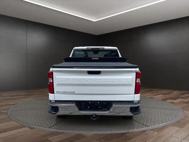 2022 Chevrolet Silverado 1500 4WD Crew Cab Standard Bed WT