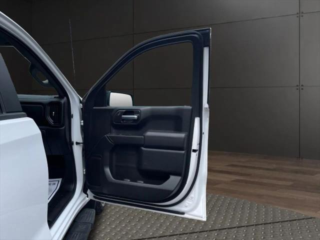 2022 Chevrolet Silverado 1500 4WD Crew Cab Standard Bed WT