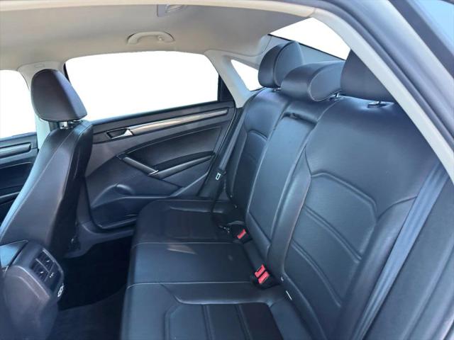 2020 Volkswagen Passat 2.0T R-Line