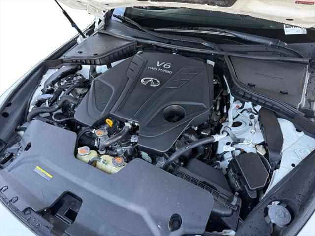 2021 INFINITI Q60 LUXE