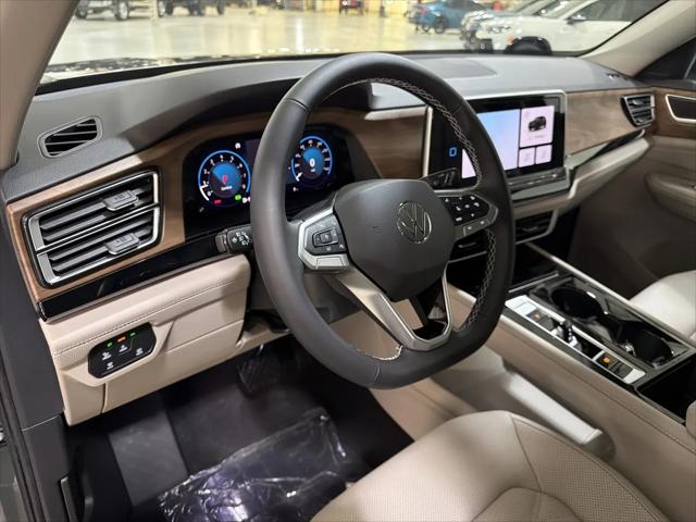 2026 Volkswagen Atlas SE with Technology
