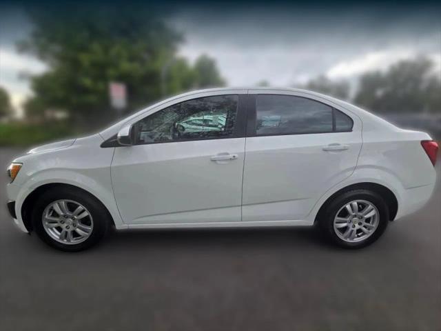 2016 Chevrolet Sonic LS Auto