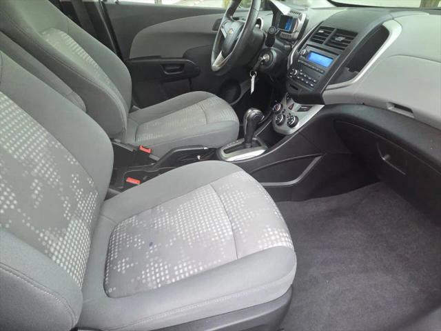2016 Chevrolet Sonic LS Auto