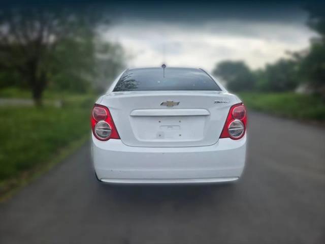2016 Chevrolet Sonic LS Auto