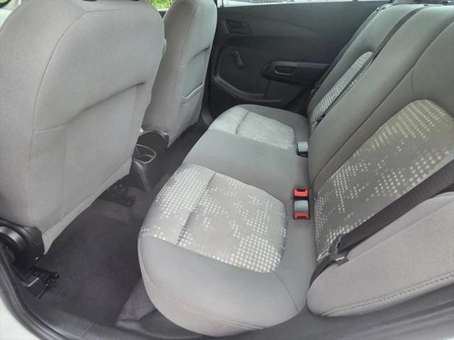 2016 Chevrolet Sonic LS Auto