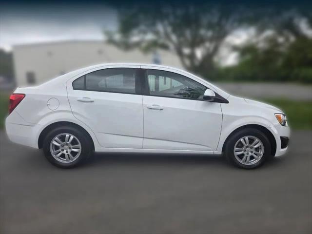 2016 Chevrolet Sonic LS Auto