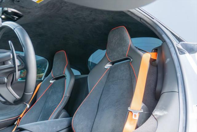 2023 McLaren Artura Performance