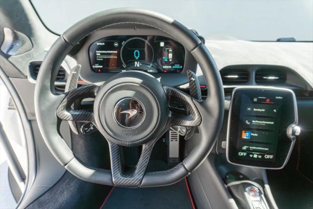 2023 McLaren Artura Performance