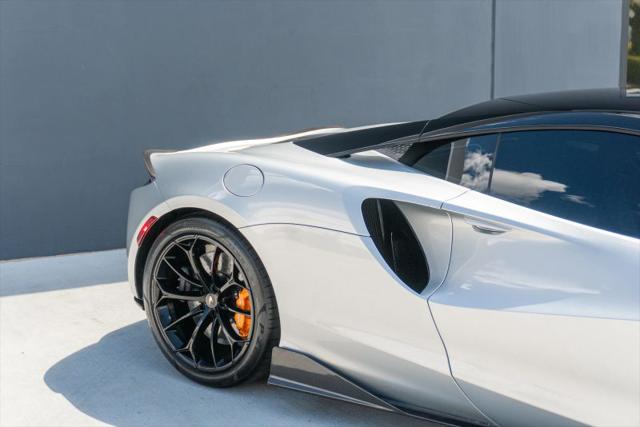 2023 McLaren Artura Performance