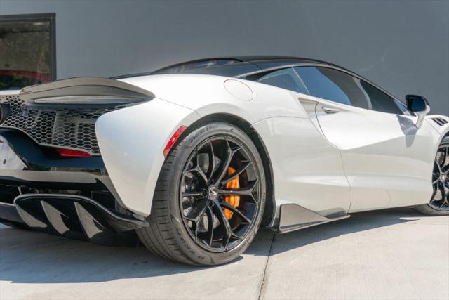 2023 McLaren Artura Performance