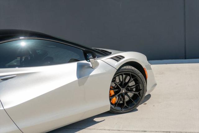 2023 McLaren Artura Performance