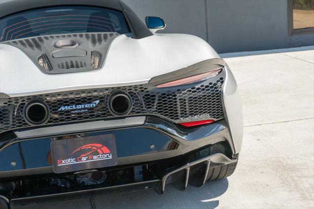 2023 McLaren Artura Performance