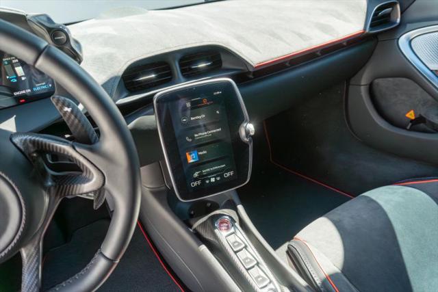 2023 McLaren Artura Performance