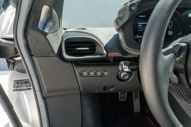 2023 McLaren Artura Performance