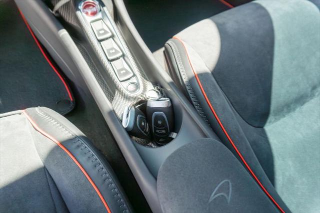 2023 McLaren Artura Performance