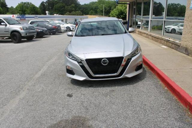 2022 Nissan Sentra SV Xtronic CVT