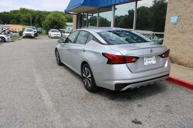 2022 Nissan Sentra SV Xtronic CVT