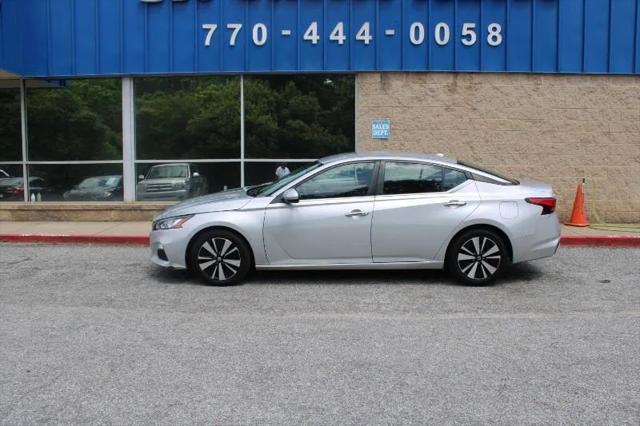2022 Nissan Sentra SV Xtronic CVT