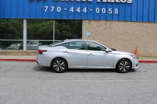 2022 Nissan Sentra SV Xtronic CVT