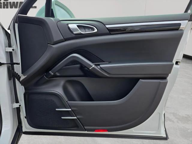 2016 Porsche Cayenne Base