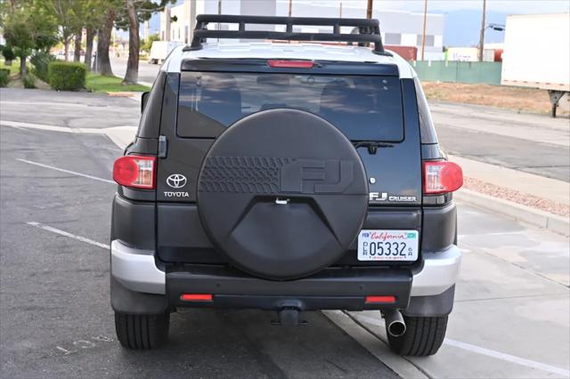 2011 Toyota FJ Cruiser Base
