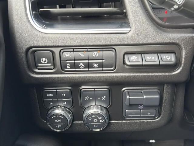 2024 GMC Yukon 4WD AT4