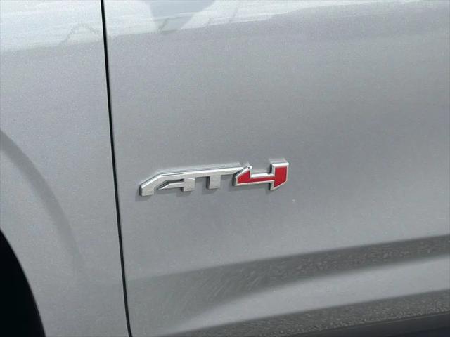 2024 GMC Yukon 4WD AT4