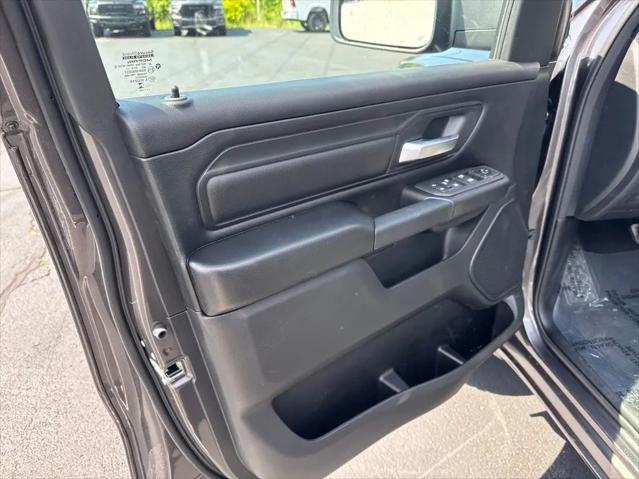 2026 Ram 1500 Warlock Crew Cab 4x4 5'7" Box