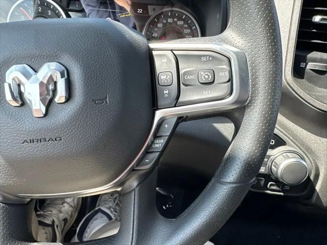 2026 Ram 1500 Warlock Crew Cab 4x4 5'7" Box