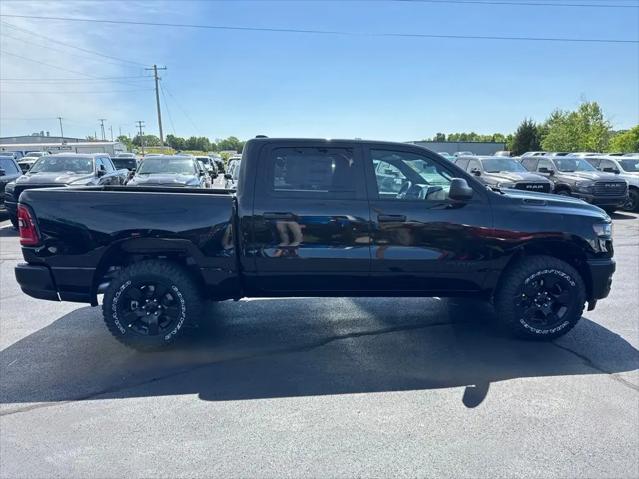2026 Ram 1500 Warlock Crew Cab 4x4 5'7" Box