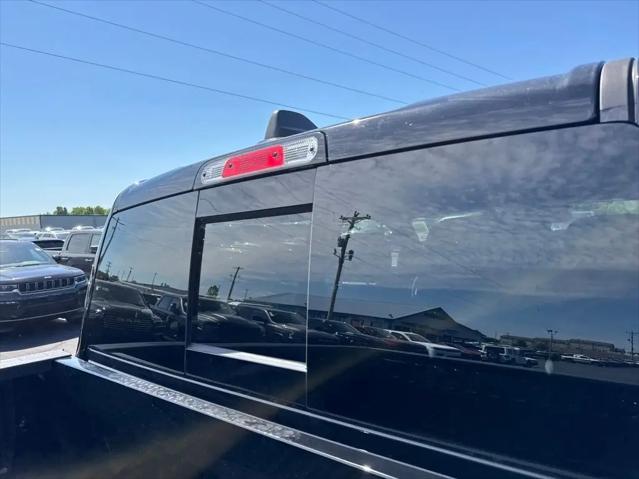 2026 Ram 1500 Warlock Crew Cab 4x4 5'7" Box