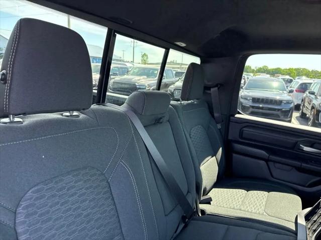 2026 Ram 1500 Warlock Crew Cab 4x4 5'7" Box