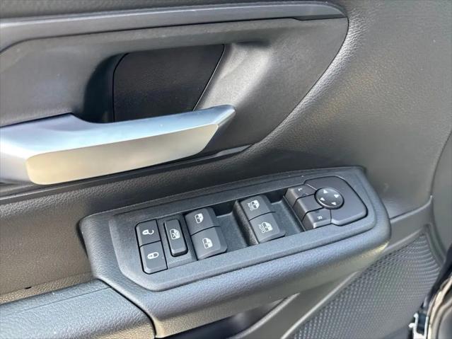 2026 Ram 1500 Warlock Crew Cab 4x4 5'7" Box