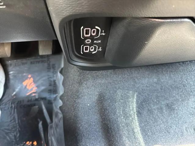 2026 Ram 1500 Warlock Crew Cab 4x4 5'7" Box