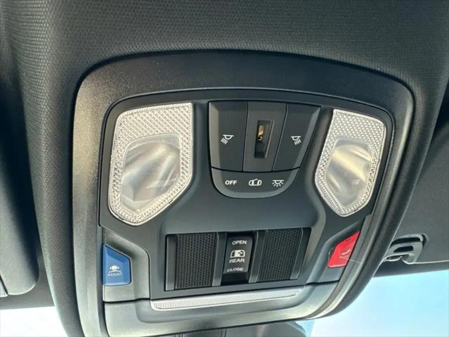 2026 Ram 1500 Warlock Crew Cab 4x4 5'7" Box
