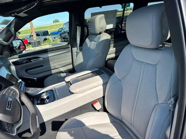 2026 Jeep Grand Wagoneer L Limited Reserve 4x4