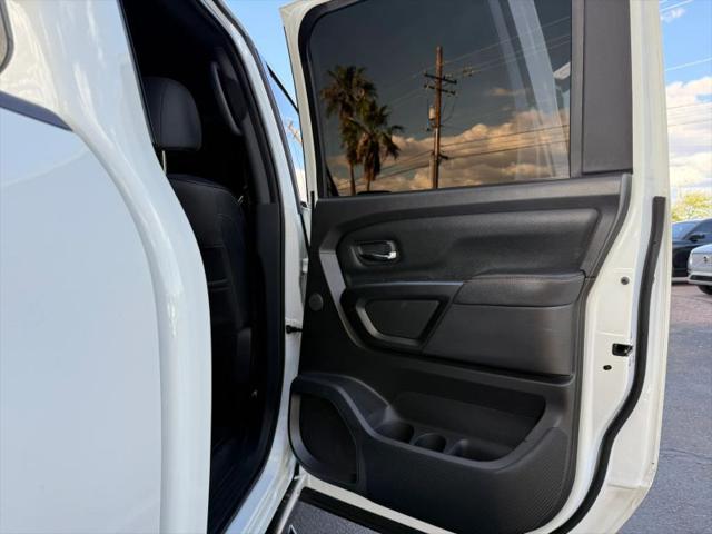 2022 Nissan Titan Crew Cab PRO-4X 4x4