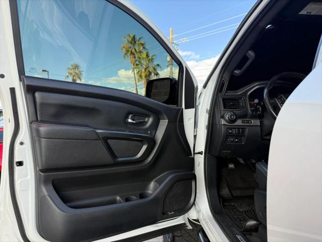 2022 Nissan Titan Crew Cab PRO-4X 4x4