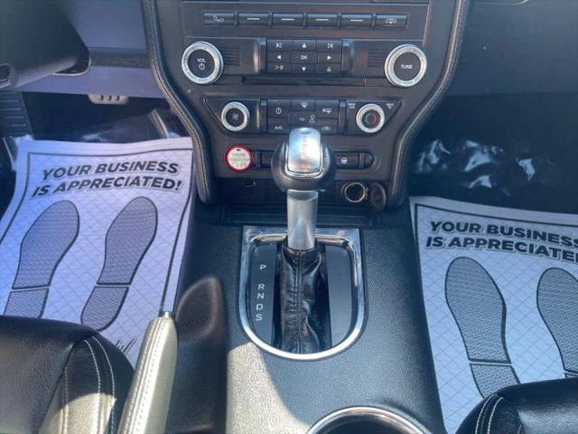 2017 Ford Mustang V6