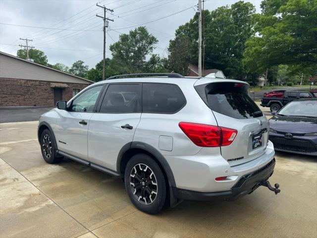 2019 Nissan Pathfinder SV